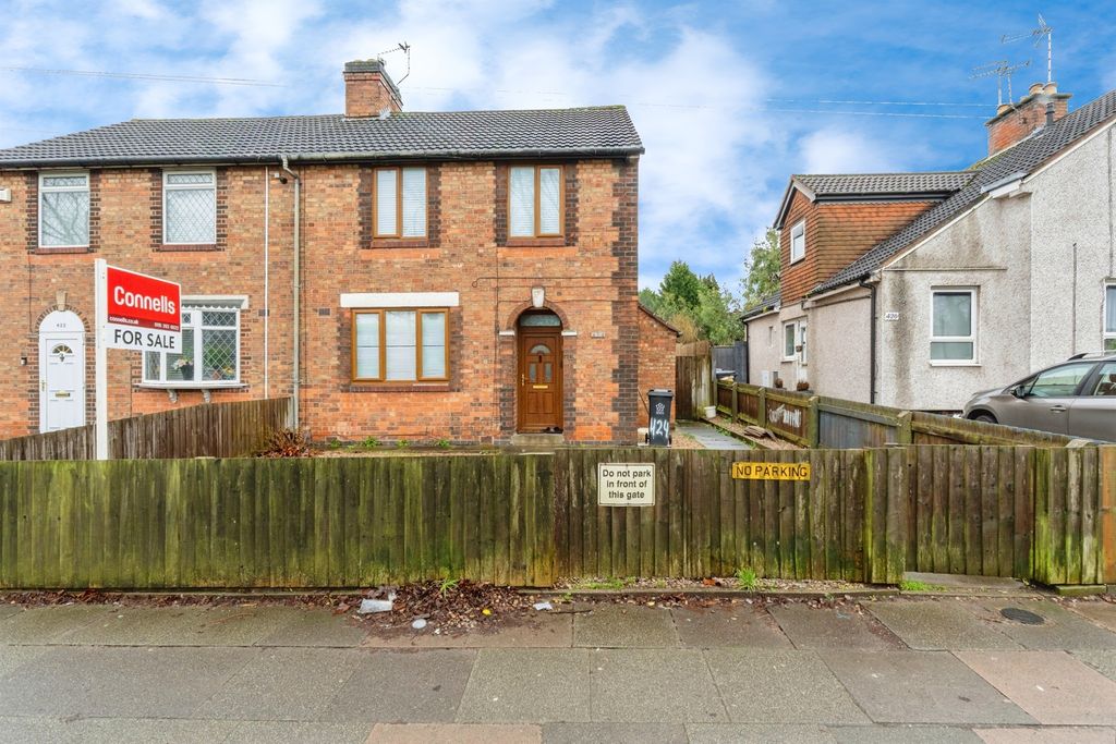 3 bed semi-detached house for saleSaffron Lane, Leicester LE2