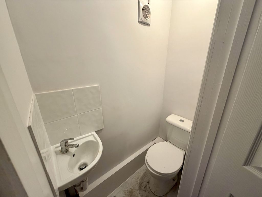 Additional image 7 of 3 bed semi-detached house for saleAveril Road, Leicester LE5