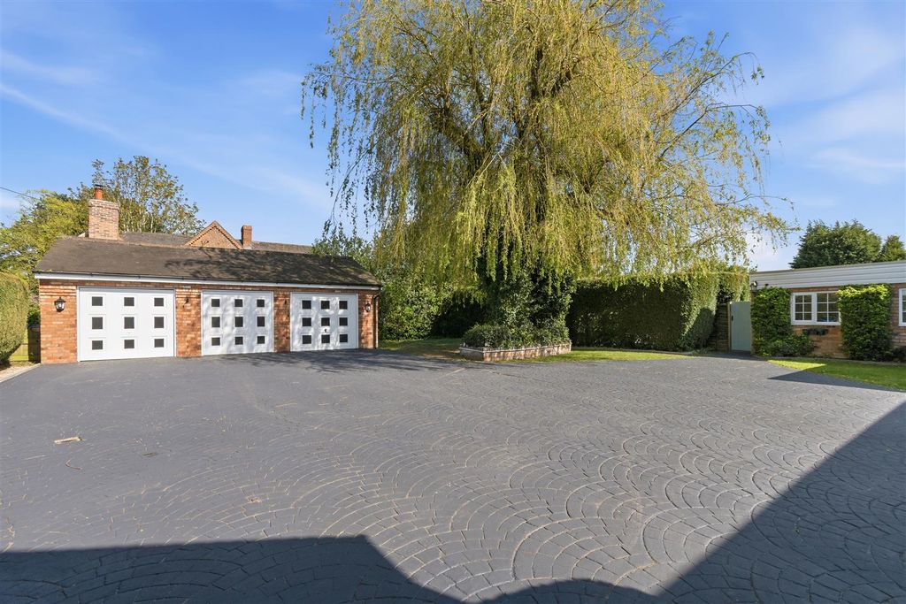 Additional image 37 of 4 bed detached house for saleLynn Lane, Lynn, Lichfield WS14