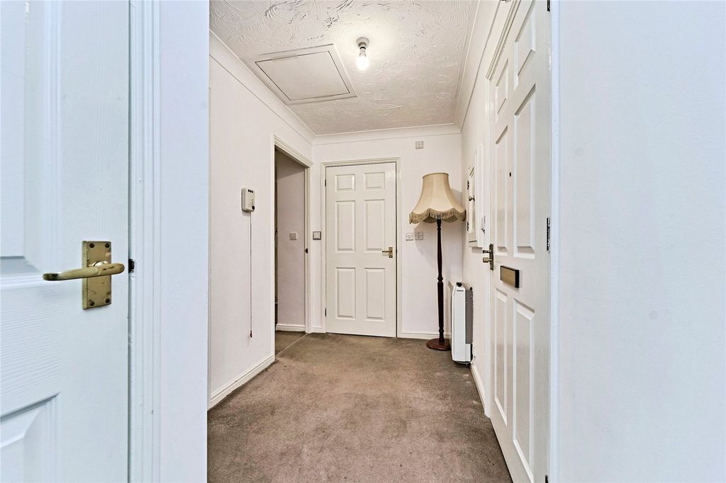 Additional image 8 of 2 bed flat for salePendene Court, Wolverhampton WV4