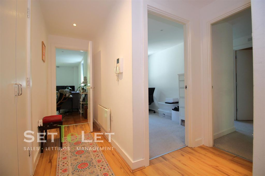 Additional image 11 of 2 bed flat for saleZenith Building, Colton Street, Leicester LE1