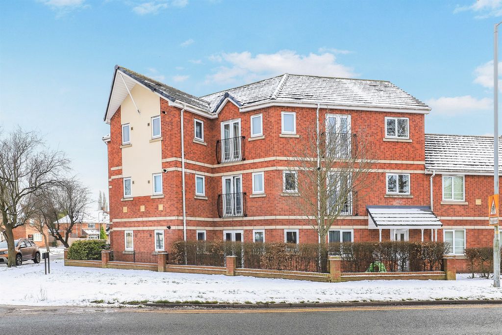 Additional image 13 of 2 bed flat for salePatshull Avenue, Fordhouses, Wolverhampton WV10