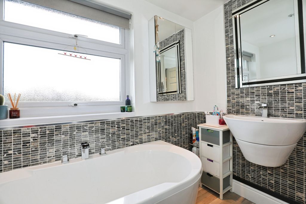 Additional image 9 of 3 bed semi-detached house for saleRochford Close, Leek ST13