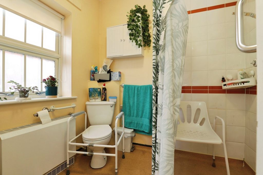 Additional image 8 of 1 bed bungalow for saleHuntsmans Drive, Oakham LE15