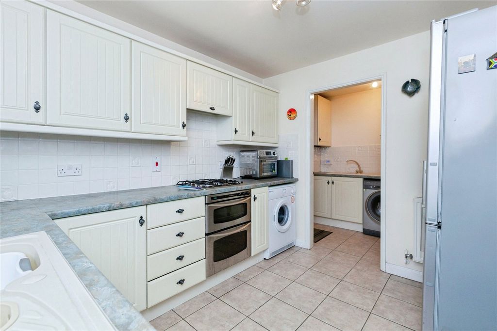 Additional image 5 of 4 bed detached house for saleBridgemere Close, Glen Parva, Leicestershire LE2