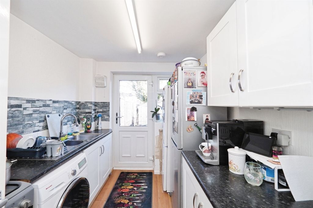 Additional image 10 of 4 bed semi-detached house for saleChristie Drive, Loughborough LE11