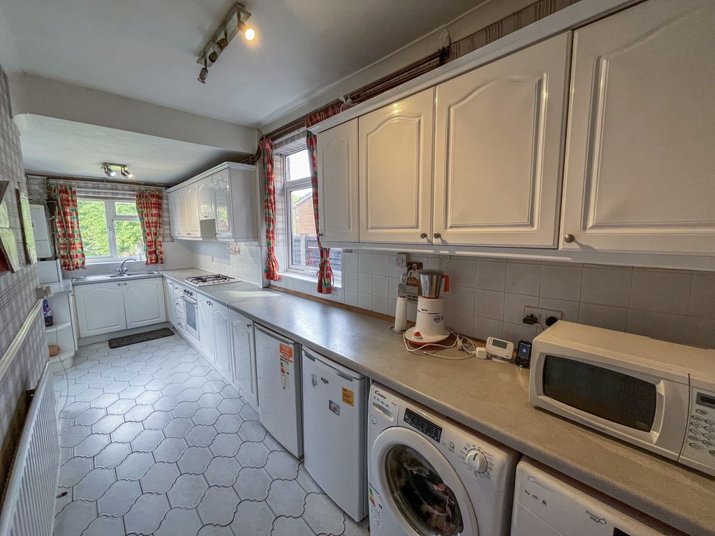 Additional image 16 of 3 bed semi-detached house for saleEastwood Road, Leicester, Leicestershire LE2