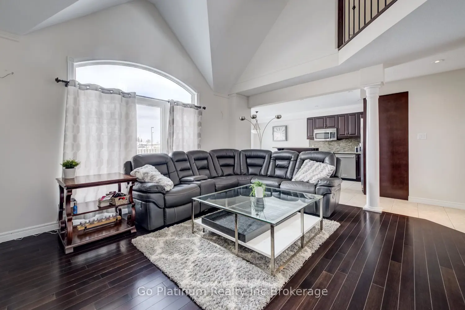Additional image 3 of 739 Frontenac Crescent