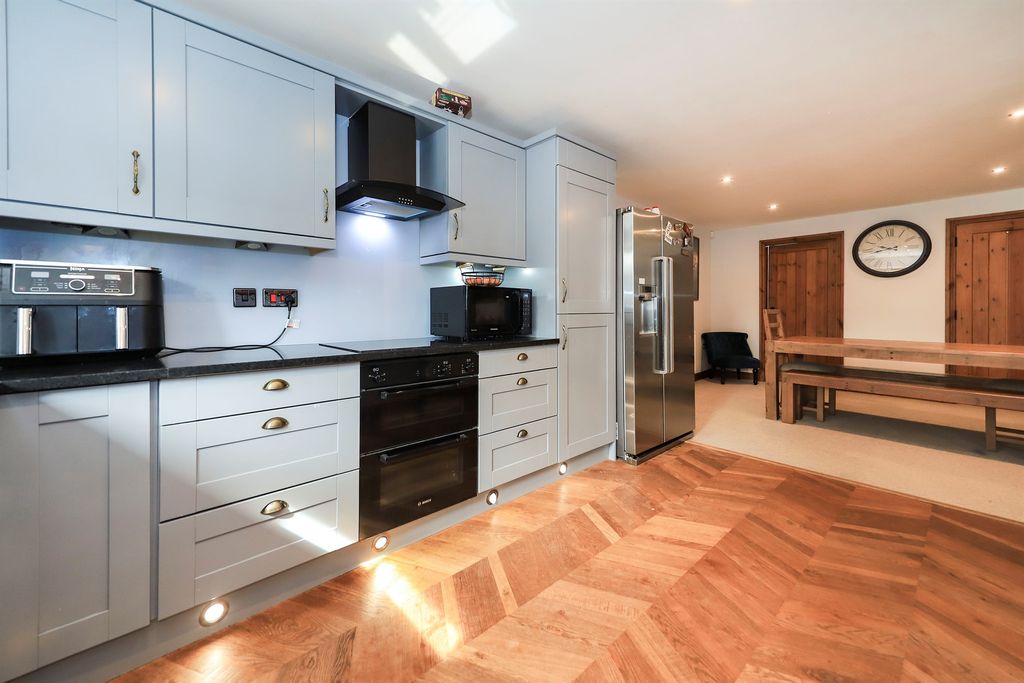 Additional image 14 of 3 bed barn conversion for saleBognop Road, Essington, Wolverhampton WV11