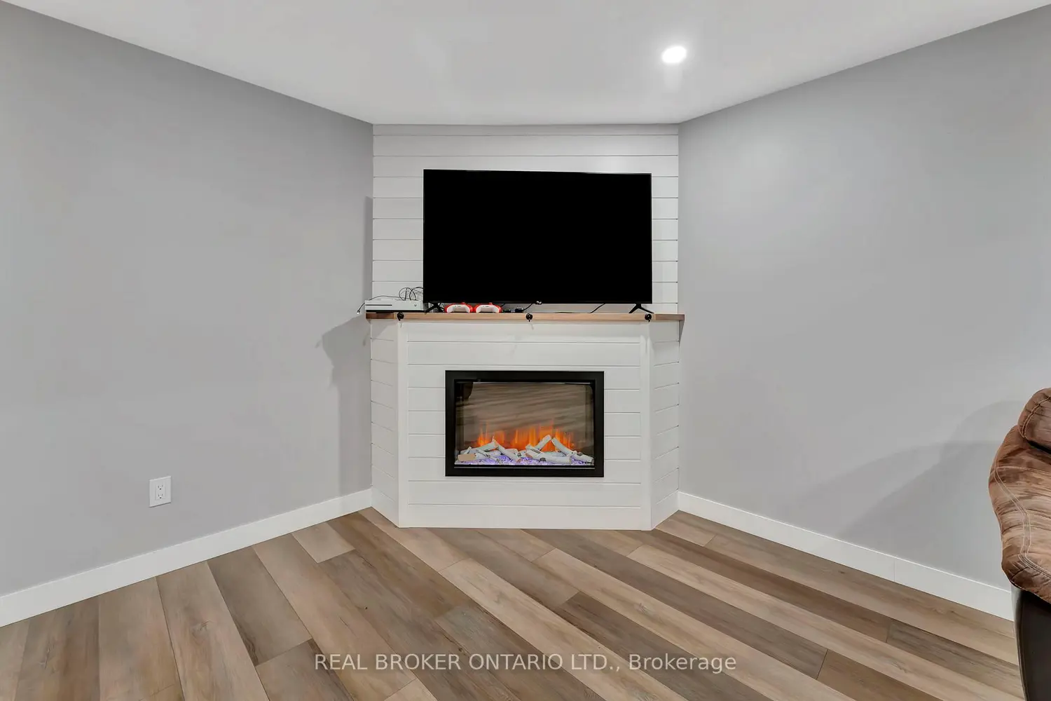 Additional image 13 of 12 Albert Street