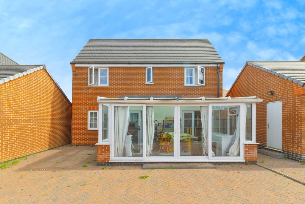 Additional image 12 of 3 bed detached house for saleLapwing Drive, Birstall, Leicester, Leicestershire LE4