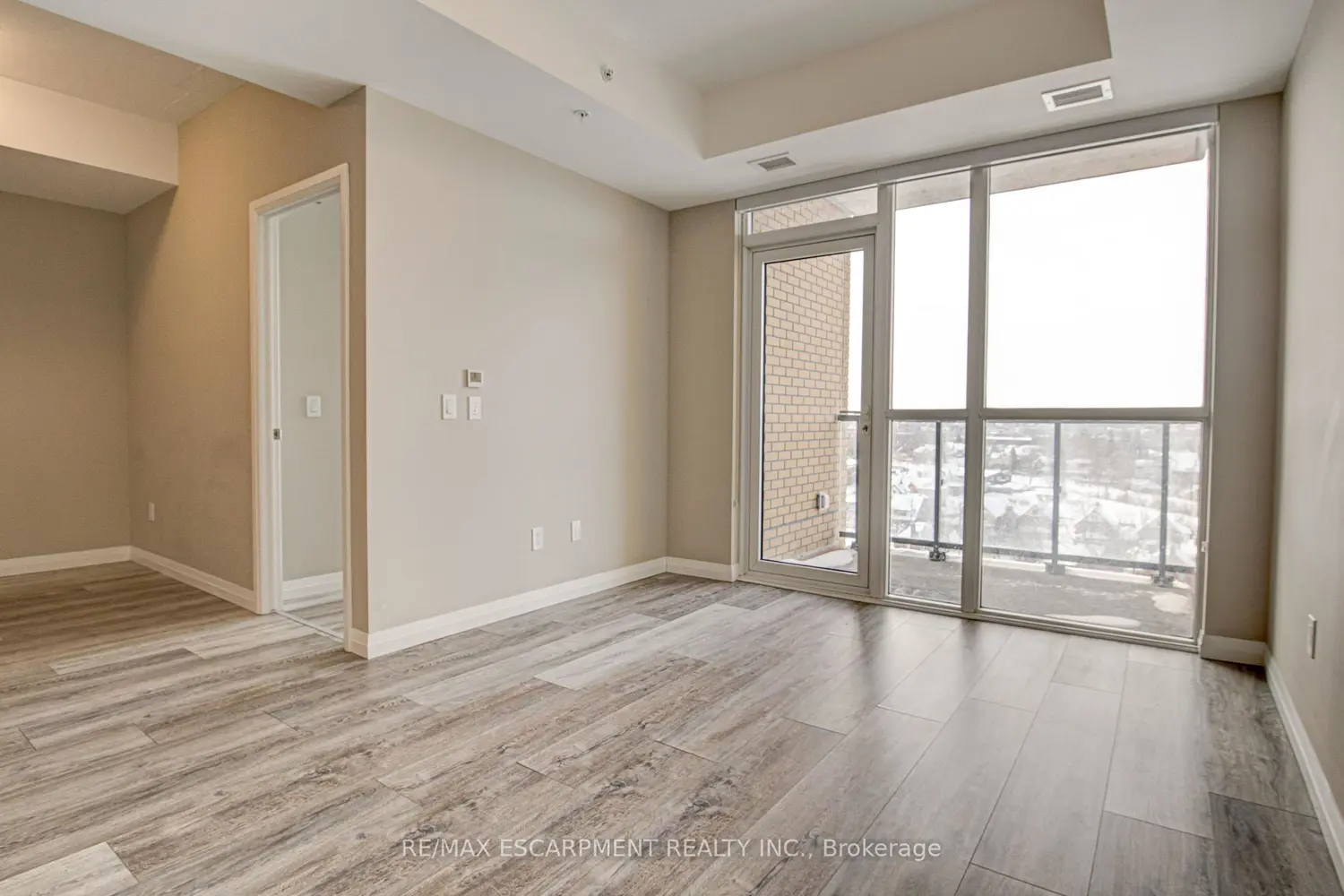Additional image 7 of 108 Garment Street 1007