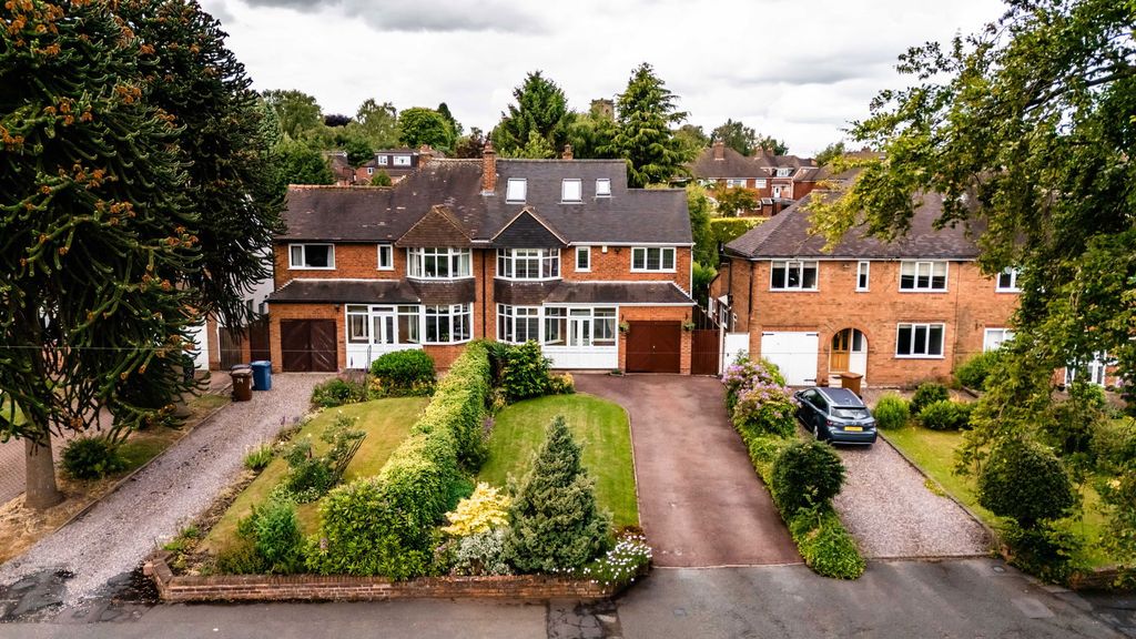 4 bed semi-detached house for saleBirmingham Road, Shenstone WS14