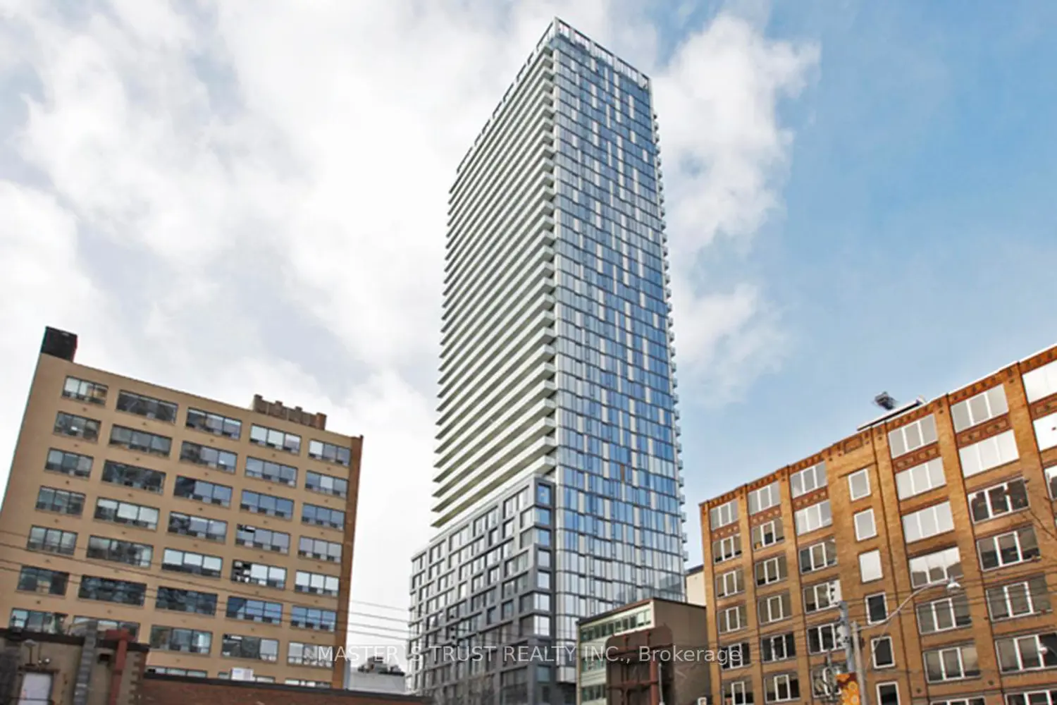 101 Peter Street 2511