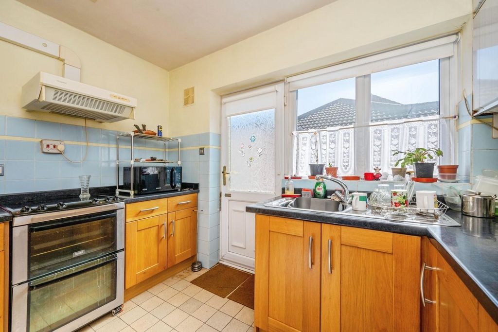 Additional image 6 of 3 bed detached bungalow for saleStephenson Close, Glascote, Tamworth B77