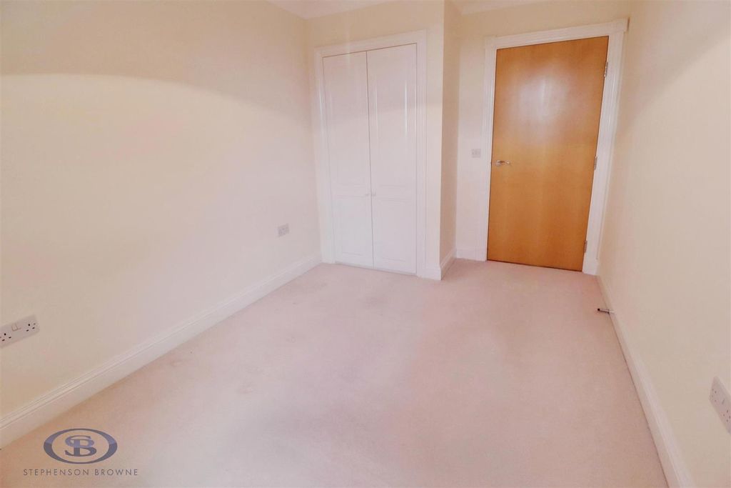 Additional image 30 of 3 bed flat for saleAshbourne Drive, Weston, Crewe CW2