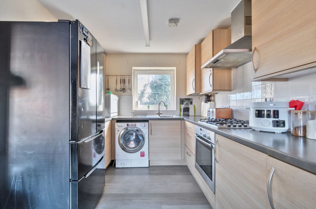 Additional image 2 of 2 bed flat for saleFlax Mill Park, Devizes, Wiltshire SN10