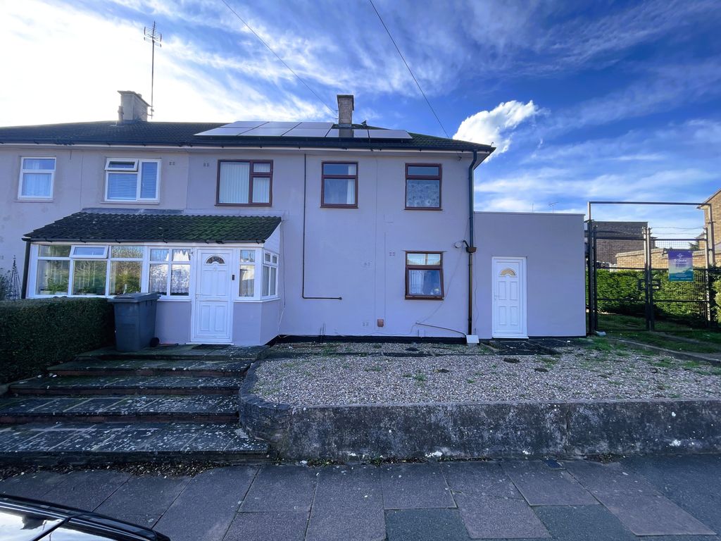 3 bed semi-detached house for saleWigley Road, Leicester LE5