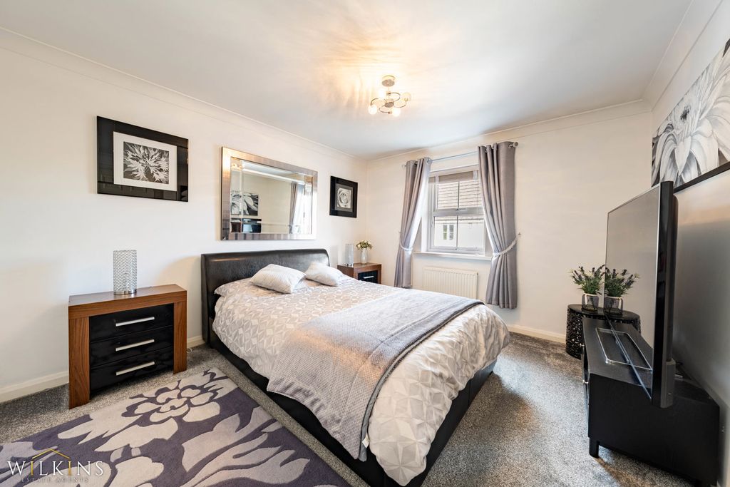 Additional image 18 of 4 bed detached house for saleField Close, Kettlebrook, Tamworth, Staffordshire B77