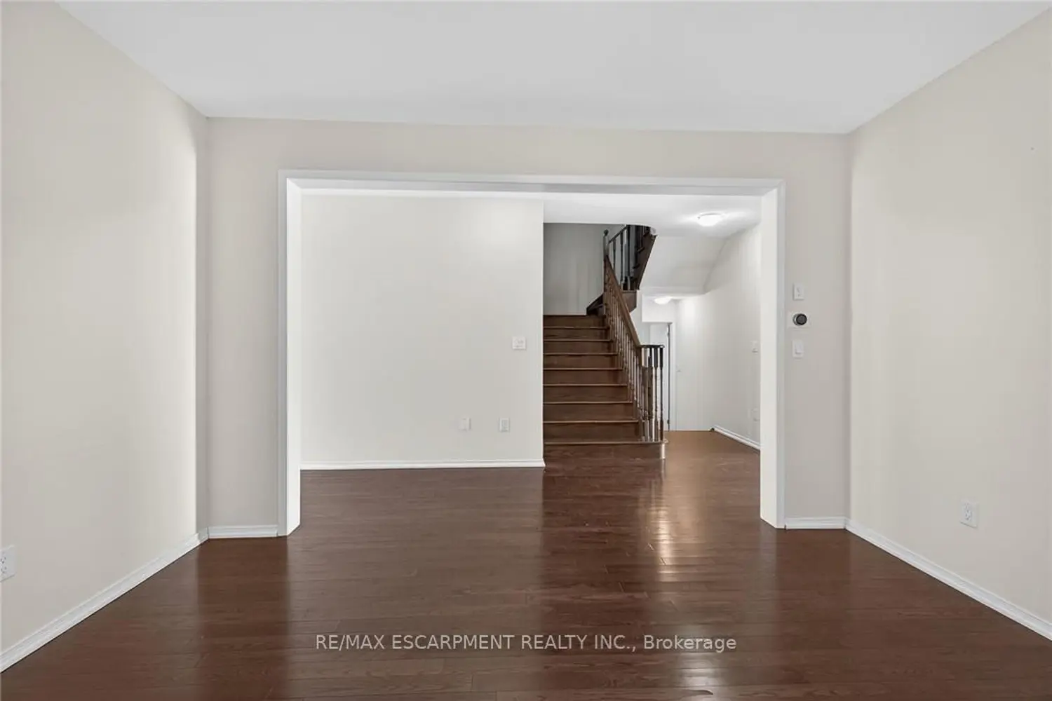 Additional image 7 of 17 Larry Crescent