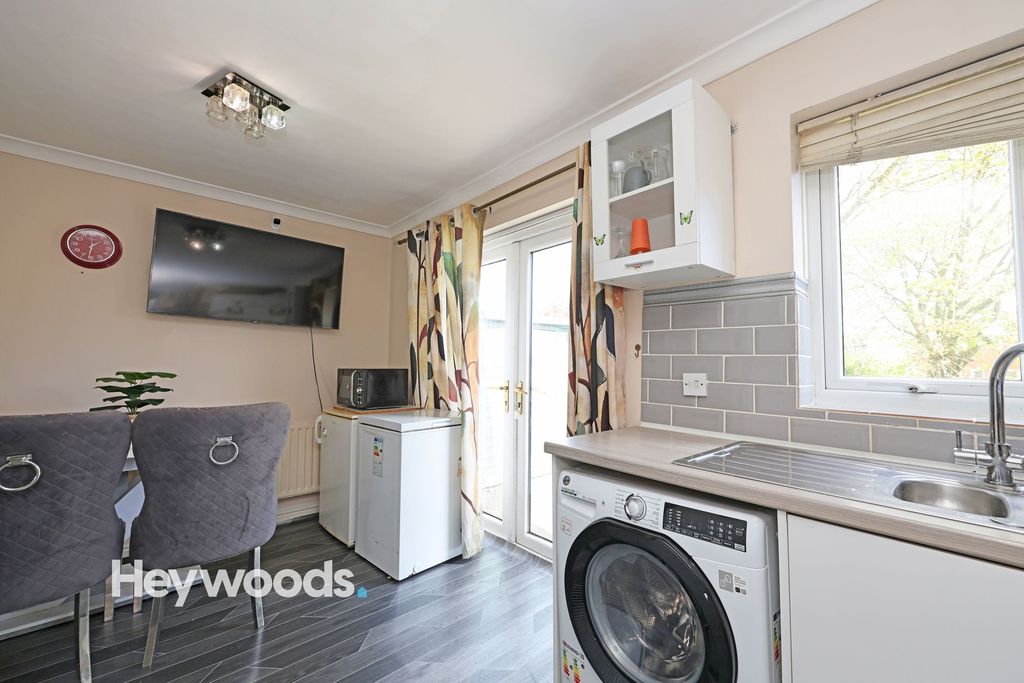 Additional image 5 of 3 bed detached house for saleMayer Avenue, Newcastle ST5