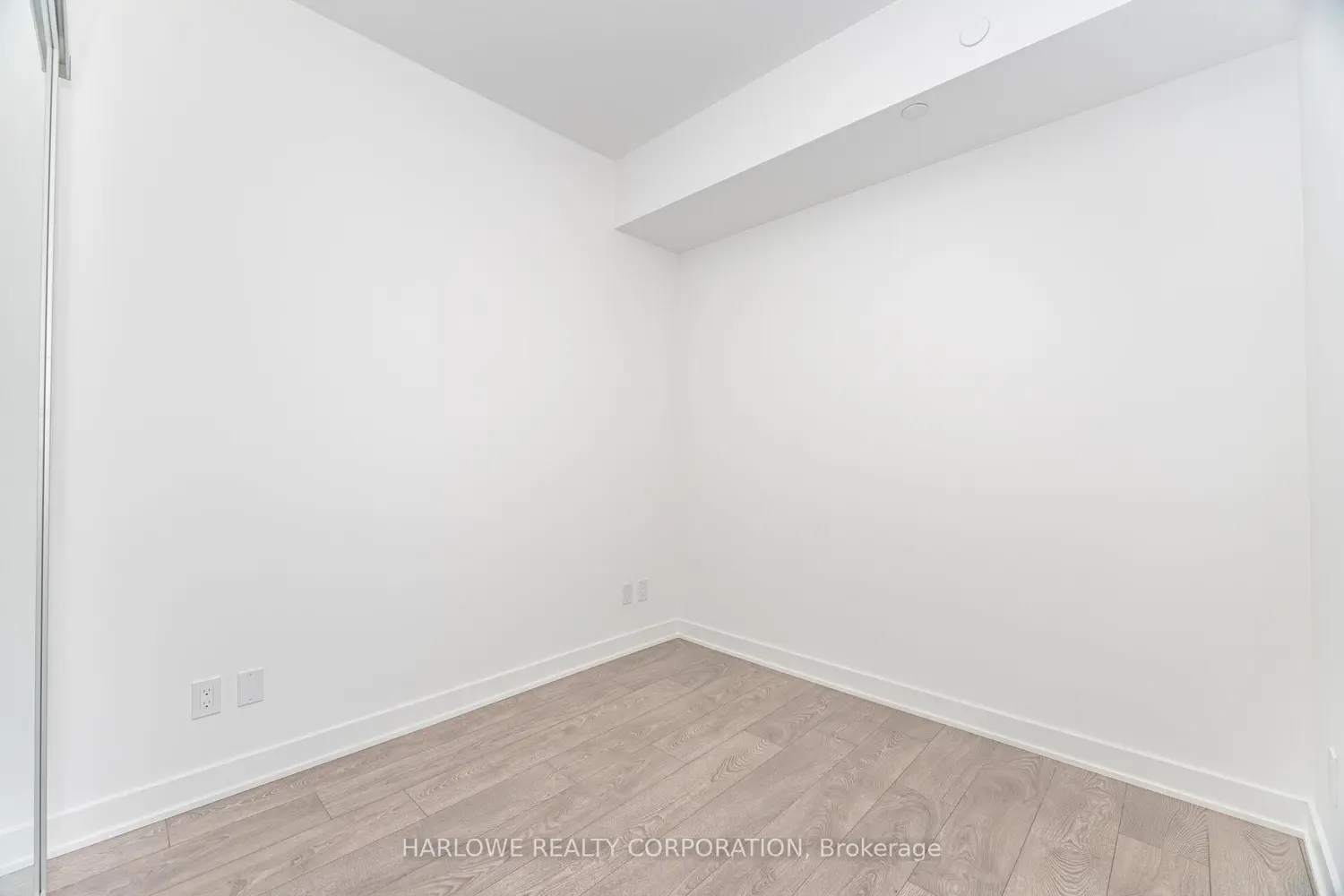 Additional image 14 of 543 Richmond Street 815