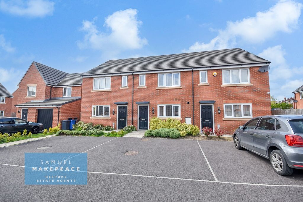 3 bed town house for saleSpindle Close, Hollington Grange, Stoke-On-Trent ST6