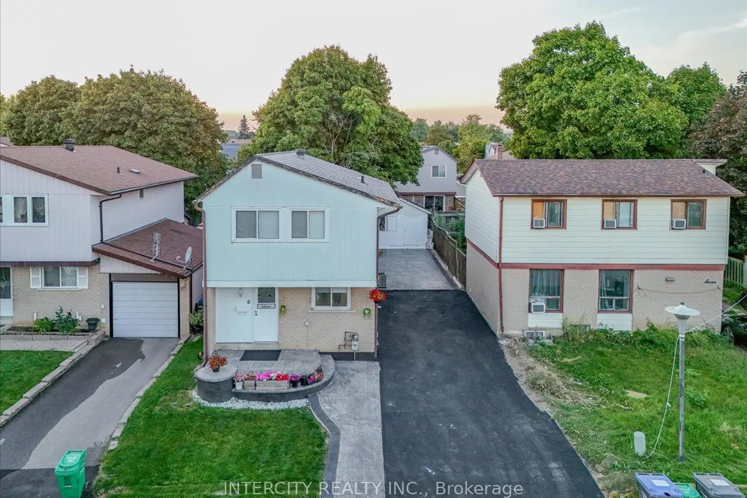 Additional image 20 of 6 Hedley Court