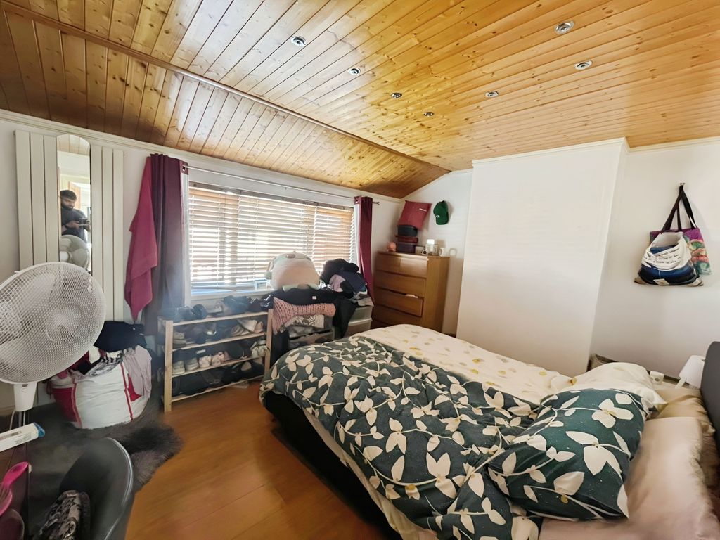 Additional image 4 of 3 bed semi-detached house for saleStonehill Avenue, Birstall, Leicester LE4