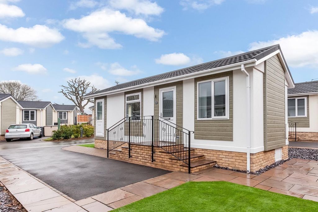 Additional image 3 of 1 bed mobile/park home for saleNew Road, Featherstone, Wolverhampton WV10