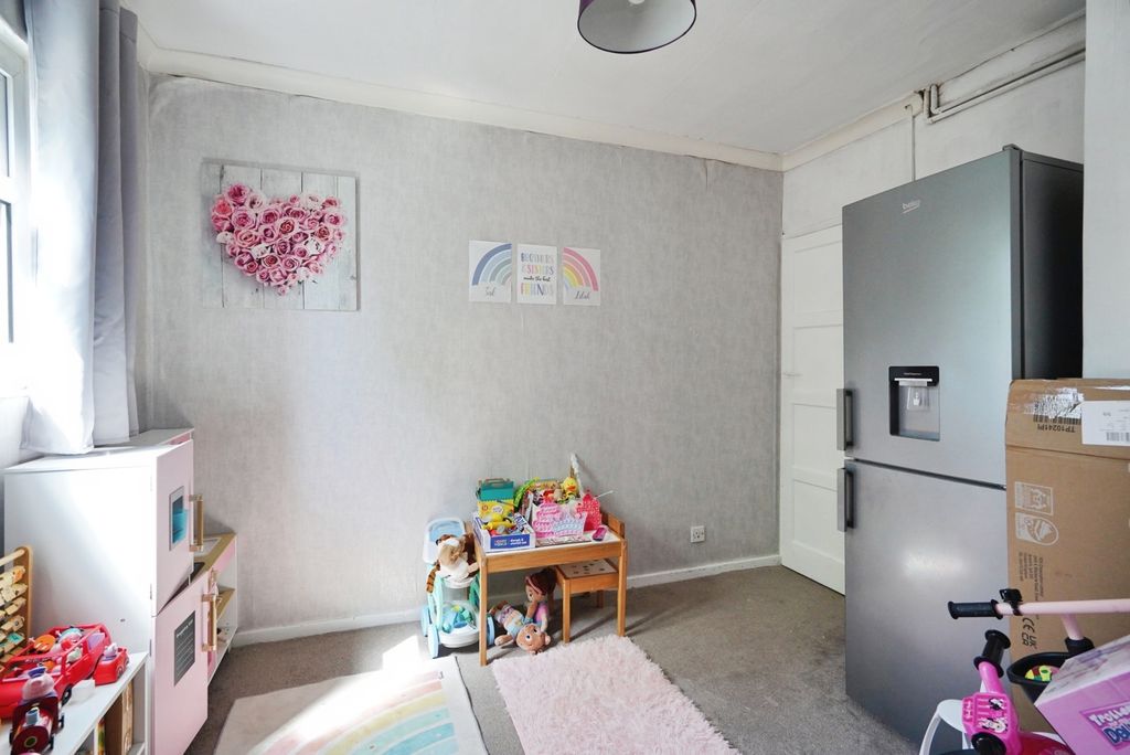 Additional image 3 of 3 bed semi-detached house for saleCumberland Road, Burton-On-Trent, Staffordshire DE15