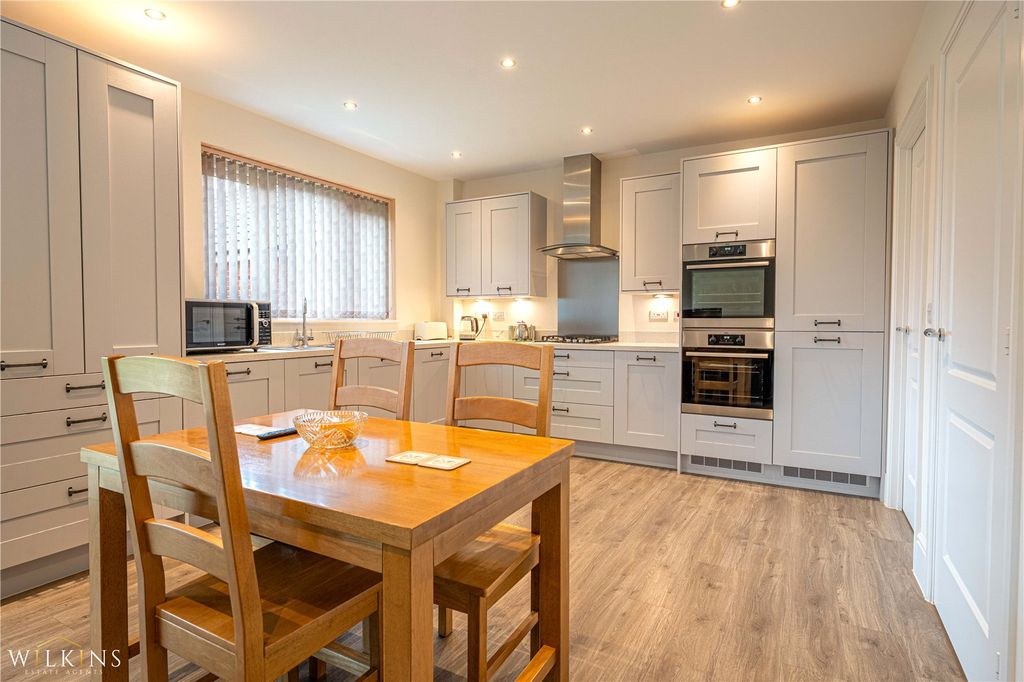 Additional image 2 of 3 bed detached house for saleHadrian Way, Nuneaton, Warwickshire CV11