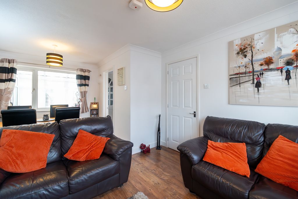 Additional image 7 of 3 bed semi-detached house for saleHayworth Close, Tamworth B79