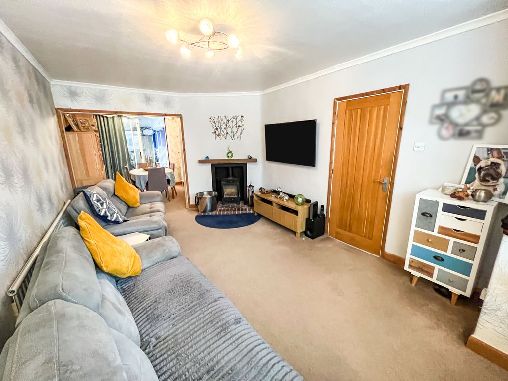 Additional image 3 of 4 bed semi-detached house for saleWoodgate Drive, Birstall, Leicester, Leicestershire LE4