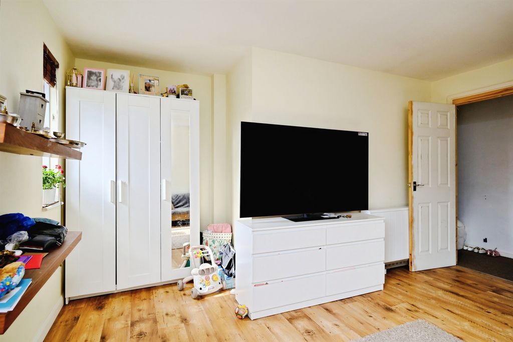 Additional image 8 of 1 bed flat for saleAvon Drive, Alderbury, Salisbury SP5