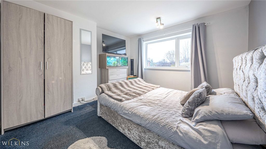 Additional image 17 of 3 bed semi-detached house for saleYenton Close, Tamworth, Staffordshire B78