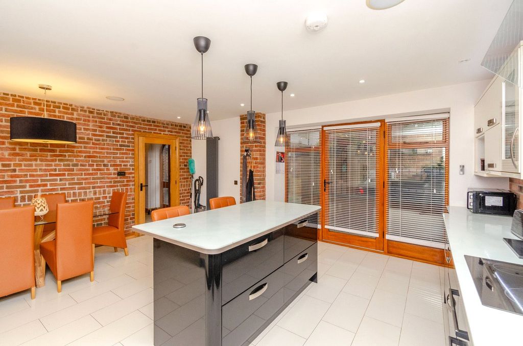3 bed detached house for saleWatling Street, Cannock, Staffordshire WS11
