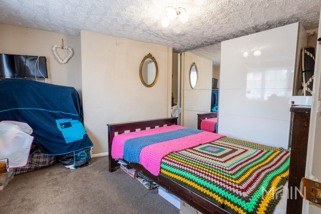 Additional image 12 of 3 bed semi-detached house for saleHumberstone Drive, Leicestershire LE5