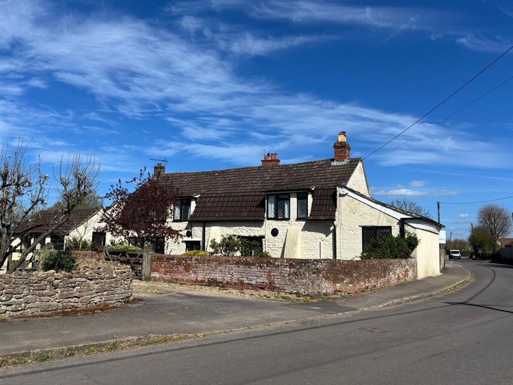 3 bed detached house for saleBulkington, Devizes SN10