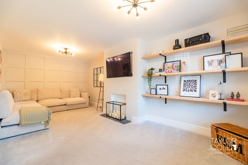 Additional image 3 of 3 bed semi-detached house for saleComberford Road, Tamworth B79