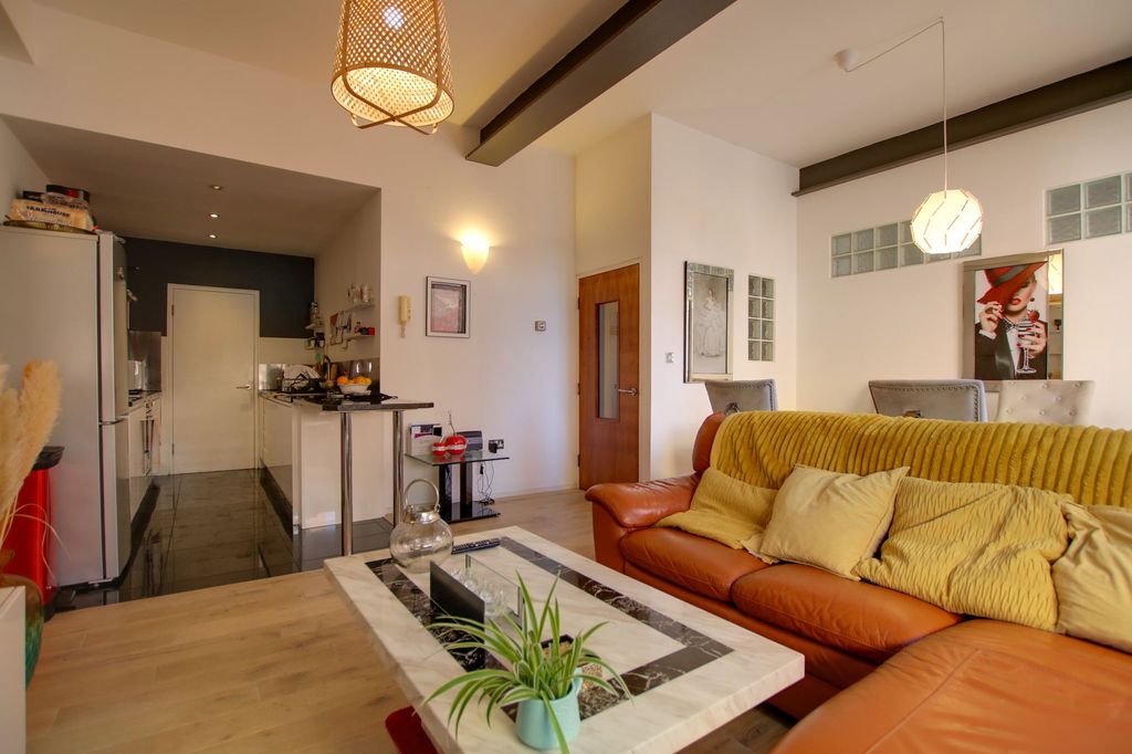 Additional image 6 of 3 bed flat for saleCharles Street, Leicester LE1