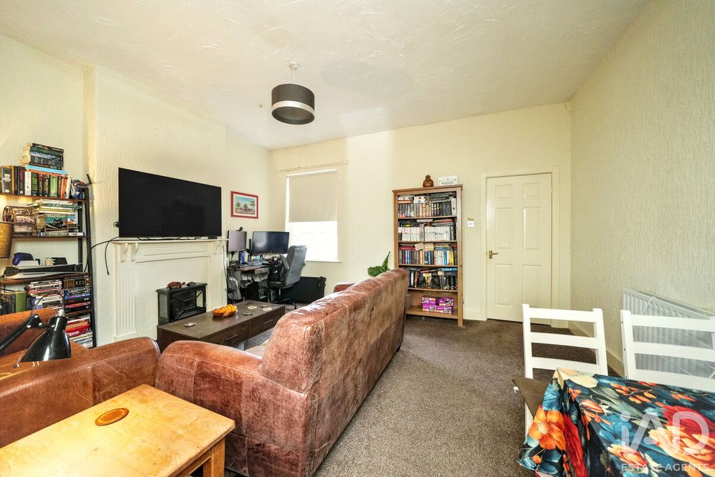 Additional image 2 of 1 bed flat for saleWestern Road, Stourbridge DY8