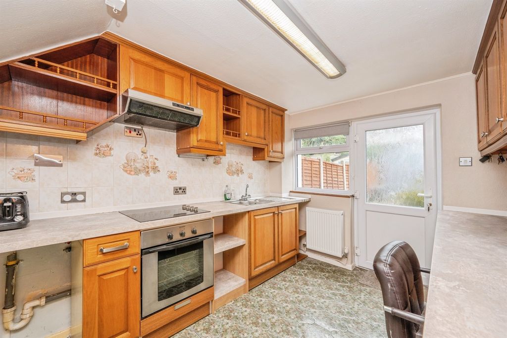 Additional image 6 of 3 bed semi-detached house for saleGilbert Road, Lichfield WS13