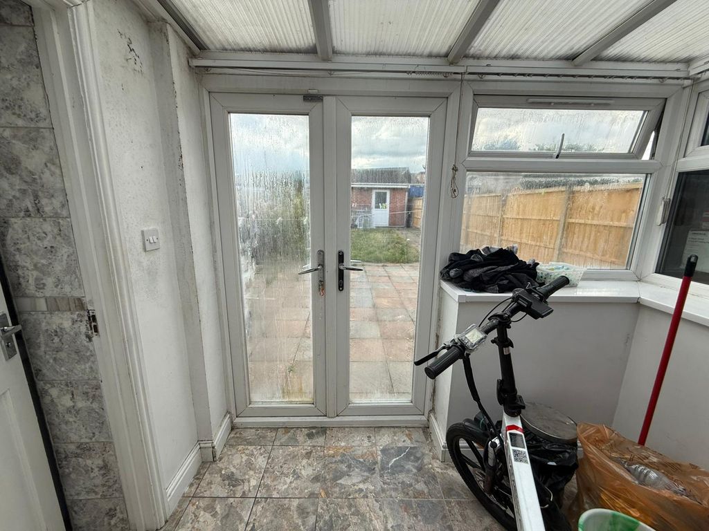 Additional image 6 of 3 bed semi-detached house for saleSt. Ives Road, Leicester LE4