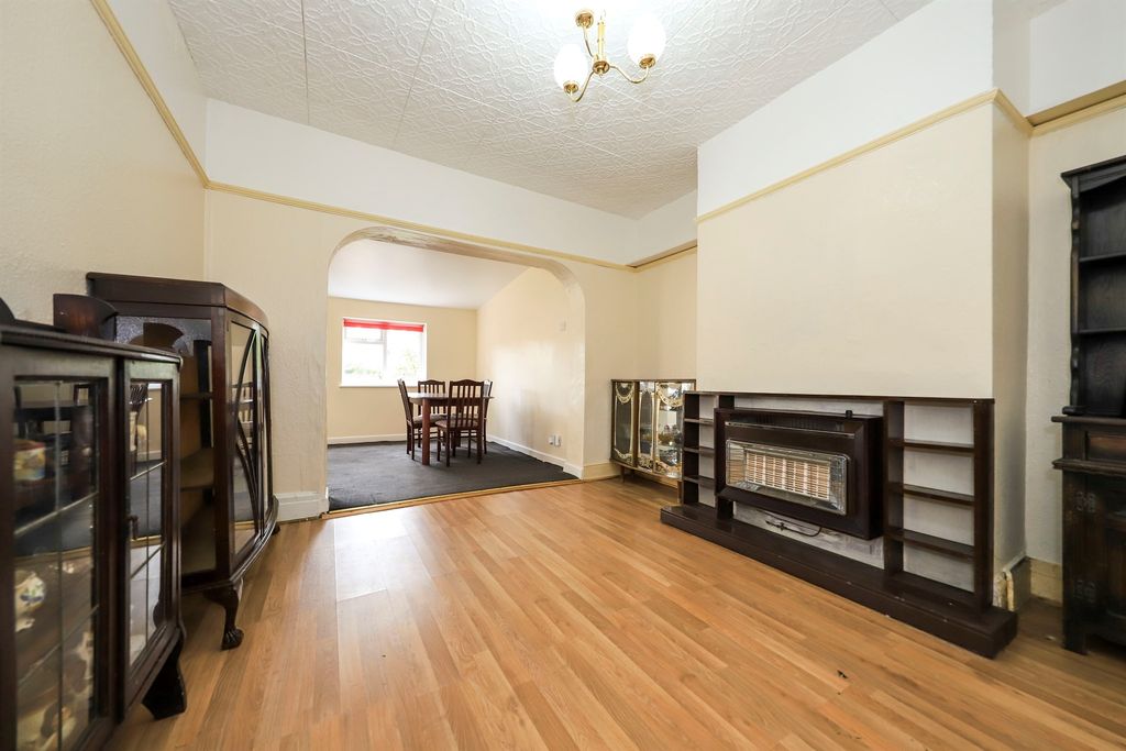 Additional image 5 of 4 bed semi-detached house for saleSedgley Road, Penn Common, Wolverhampton WV4