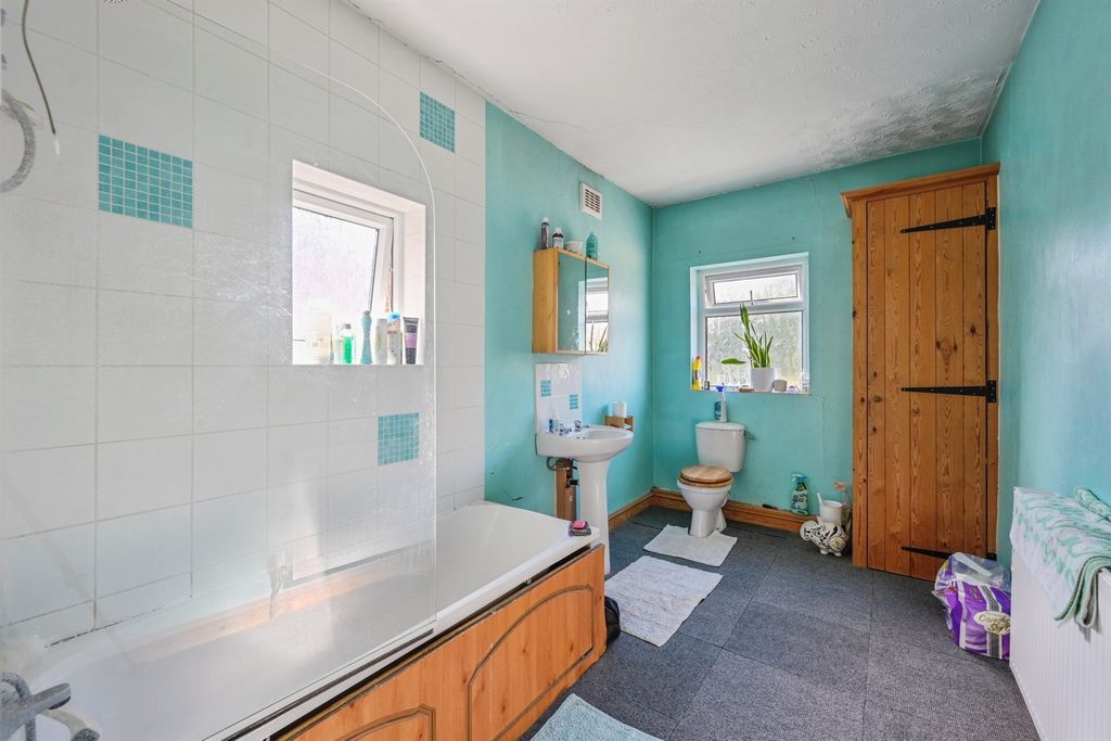 Additional image 10 of 2 bed terraced house for saleStone Road, Uttoxeter ST14