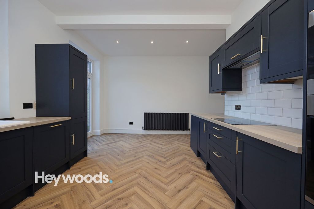 Additional image 7 of 3 bed semi-detached house for saleHigh Street, Wolstanton, Newcastle Under Lyme ST5