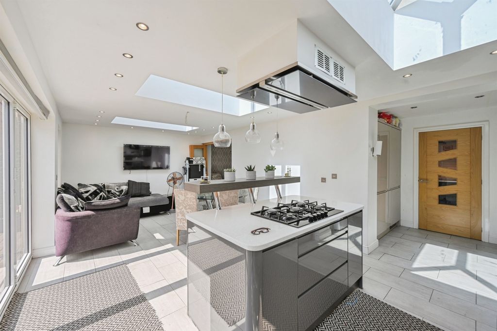 Additional image 3 of 3 bed detached house for saleSandfield Meadow, Lichfield WS13