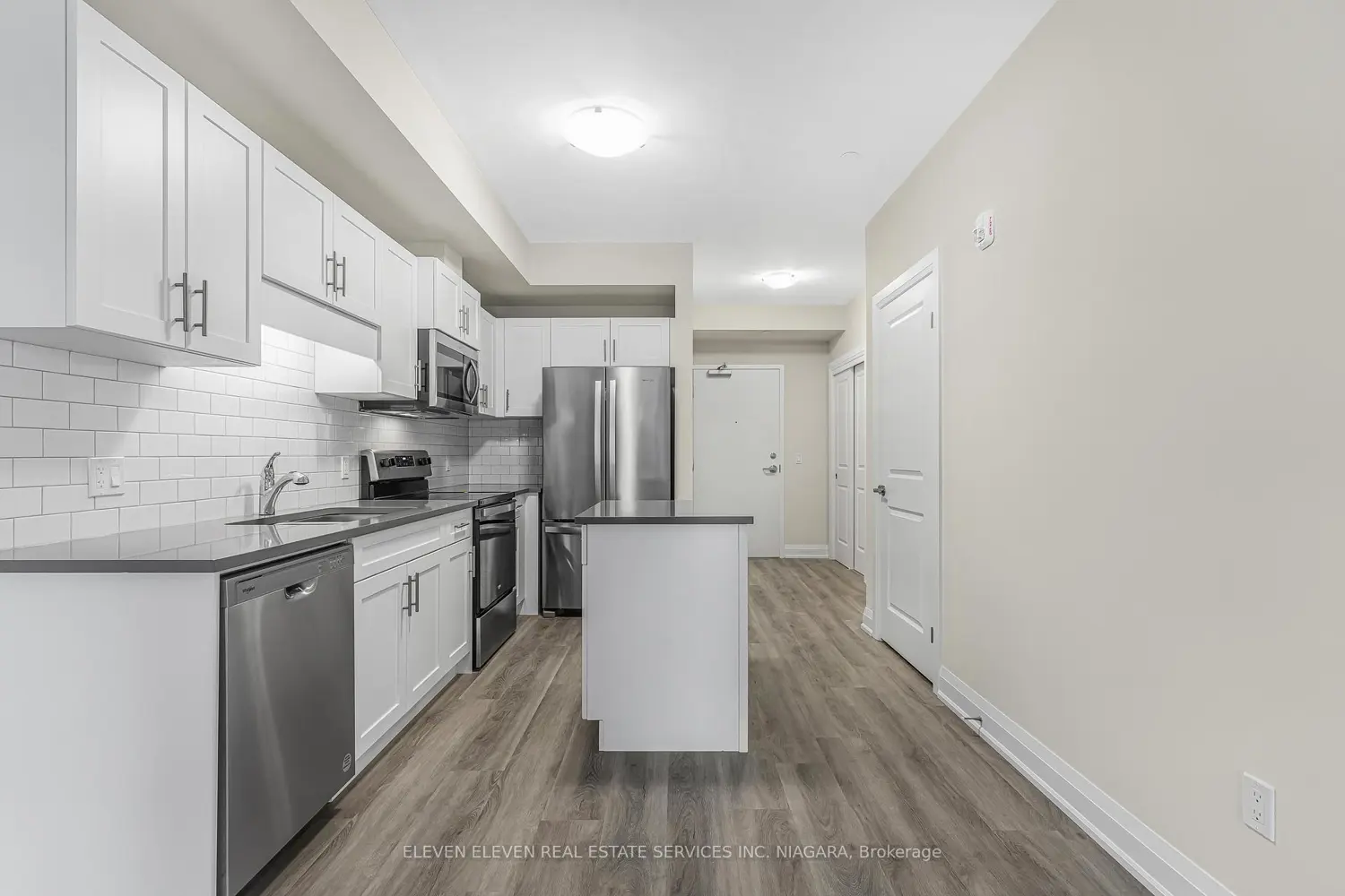 118 Summersides Boulevard 202 photo 4