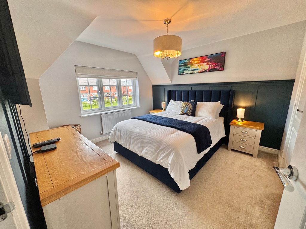 Additional image 13 of 3 bed semi-detached house for saleRoman Avenue, Nuneaton CV11